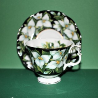 Exquisite green leaf and...