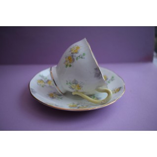 Yellow flower pattern cup...